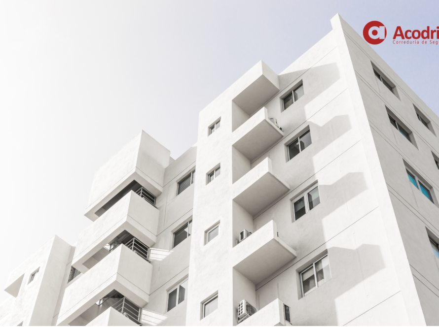 Edificio con seguro para comunidad de vecinos Acodrid