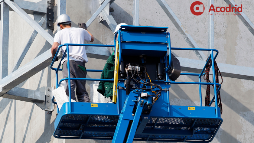 Qué vehículos asegurar elevadora autopropulsada Acodrid