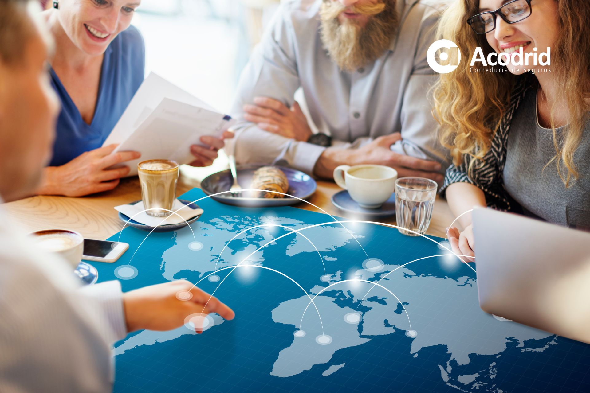 Revisión de seguros con clientes internacionales Acodrid